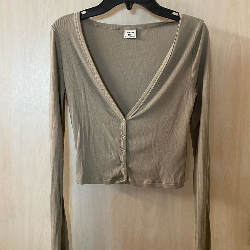 Sunday best cropped long sleeve